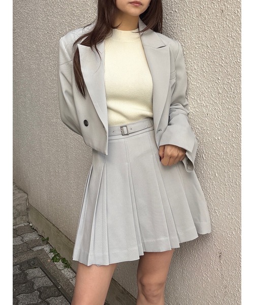 MURUA（ムルーア）の「ショートジャケット&スカートセットアップ（テーラードジャケット・レディース・ブラック/グレー/ミント/ベージュ・1/2）」の4枚目の写真