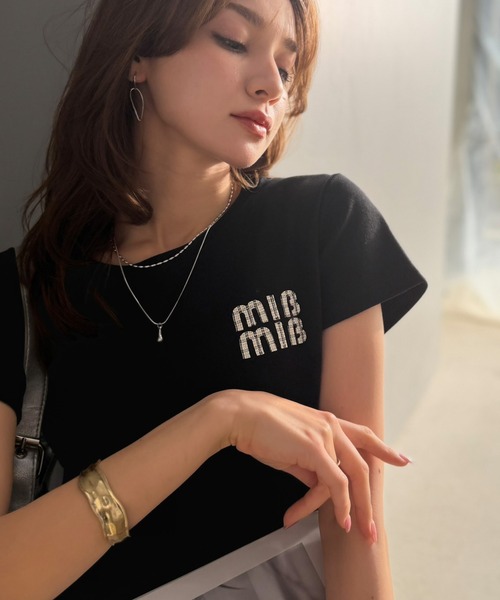 mily bilet（ミウィビレット）の「【mily bilet】スタイルよく、着心地いい。絶対使えるシンプルT♪ワッペンコンパクトTシャツ（半袖）（Tシャツ/カットソー・レディース・オートミール/ホワイト×ネイビー/ブラック×ベージュ/ホワイト×ブルー/ホワイト×レッド・LARGE/MEDIUM/SMALL/X-LARGE）」の11枚目の写真