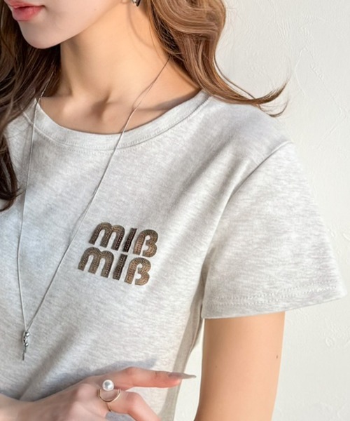 mily bilet（ミウィビレット）の「【mily bilet】スタイルよく、着心地いい。絶対使えるシンプルT♪ワッペンコンパクトTシャツ（半袖）（Tシャツ/カットソー・レディース・オートミール/ホワイト×ネイビー/ブラック×ベージュ/ホワイト×ブルー/ホワイト×レッド・LARGE/MEDIUM/SMALL/X-LARGE）」の15枚目の写真