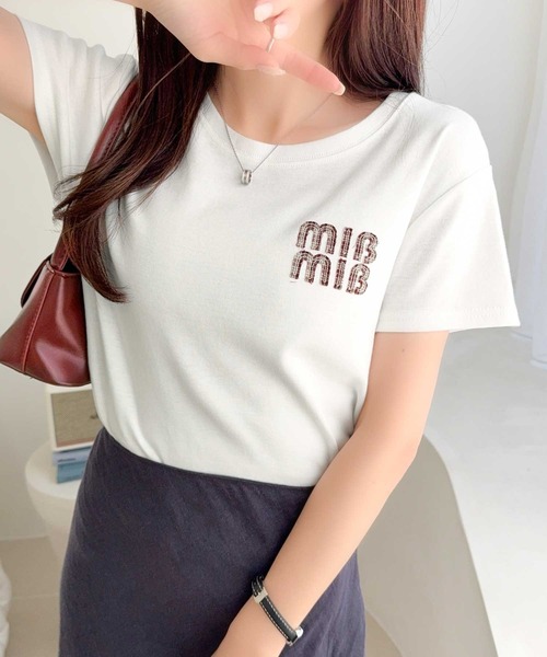 mily bilet（ミウィビレット）の「【mily bilet】スタイルよく、着心地いい。絶対使えるシンプルT♪ワッペンコンパクトTシャツ（半袖）（Tシャツ/カットソー・レディース・オートミール/ホワイト×ネイビー/ブラック×ベージュ/ホワイト×ブルー/ホワイト×レッド・LARGE/MEDIUM/SMALL/X-LARGE）」の21枚目の写真