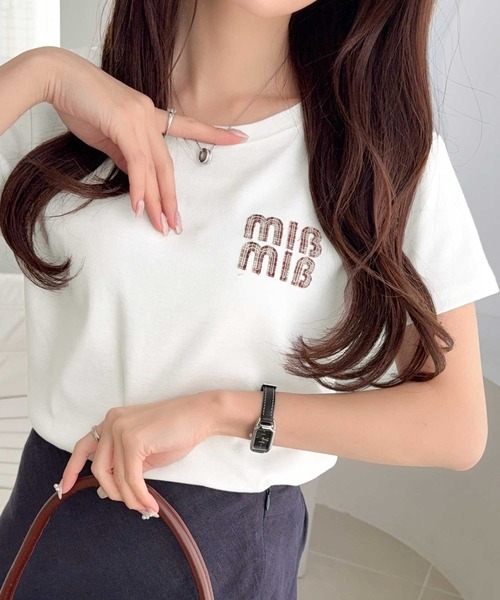mily bilet（ミウィビレット）の「【mily bilet】スタイルよく、着心地いい。絶対使えるシンプルT♪ワッペンコンパクトTシャツ（半袖）（Tシャツ/カットソー・レディース・オートミール/ホワイト×ネイビー/ブラック×ベージュ/ホワイト×ブルー/ホワイト×レッド・LARGE/MEDIUM/SMALL/X-LARGE）」の22枚目の写真