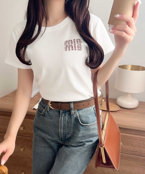 mily bilet（ミウィビレット）の「【mily bilet】スタイルよく、着心地いい。絶対使えるシンプルT♪ワッペンコンパクトTシャツ（半袖）（Tシャツ/カットソー・レディース・オートミール/ホワイト×ネイビー/ブラック×ベージュ/ホワイト×ブルー/ホワイト×レッド・LARGE/MEDIUM/SMALL/X-LARGE）」の19枚目の写真