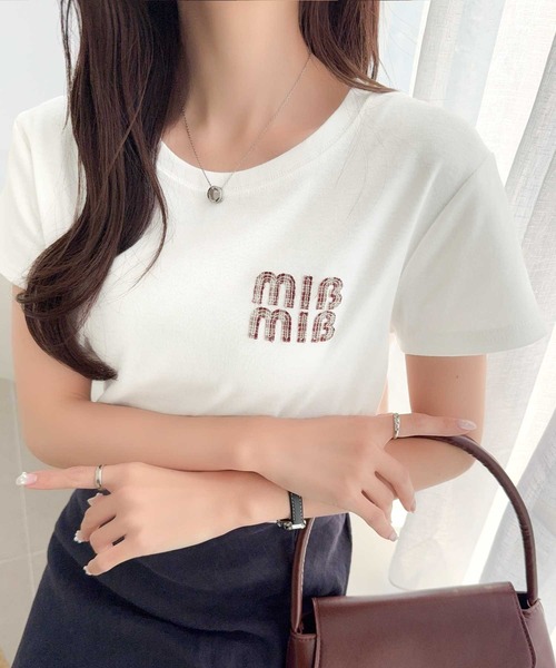 mily bilet（ミウィビレット）の「【mily bilet】スタイルよく、着心地いい。絶対使えるシンプルT♪ワッペンコンパクトTシャツ（半袖）（Tシャツ/カットソー・レディース・オートミール/ホワイト×ネイビー/ブラック×ベージュ/ホワイト×ブルー/ホワイト×レッド・LARGE/MEDIUM/SMALL/X-LARGE）」の10枚目の写真