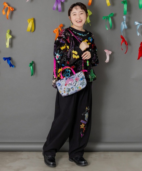 ScoLar（スカラー）の「653447：スカラーちゃん両面総柄 配色ミニショルダー（ショルダーバッグ・レディース・ピンク/イエロー/ブルー・FREE）」の5枚目の写真