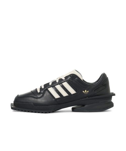 adidas（アディダス）の「FORUM SQ W JP9073（スニーカー）」 - WEAR