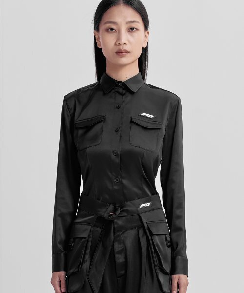 FANYOUNG(ファンヤング)の「サテン クロップシャツ(シャツ/ブラウス・レディース・その他・SMALL/MEDIUM)」の3枚目の写真