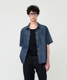 MEN IN JUNGLE（マンインジャングル）の「バックポケットオーバーサイズデニムシャツ - インディゴ（シャツ/ブラウス）」