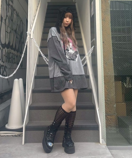 Candy Stripper（キャンディストリッパー）の「HYPERLINK SWITCHED BORDER トップス（Tシャツ/カットソー・レディース・ヘザーグレー/ブラック・FREE）」の10枚目の写真