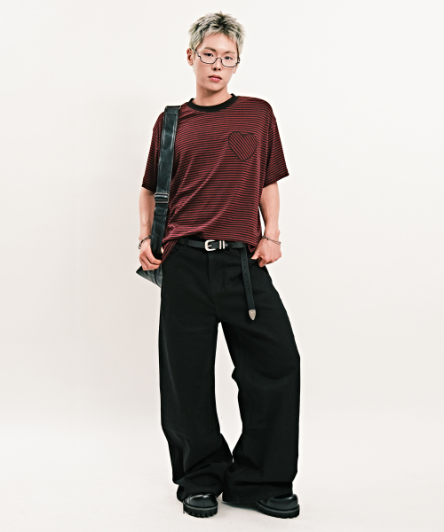 DWSE(ディーダブリューエスイー)の「ワンウェイウォッシングワイドデニムパンツ(ブラック)(デニムパンツ・メンズ・その他・SMALL/MEDIUM/LARGE/X-LARGE)」の6枚目の写真