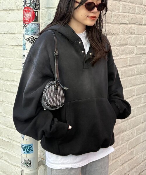 ハッピーさん専用 セール】【UNISEX】スプレー加工ヘンリースナップフーディー（パーカー