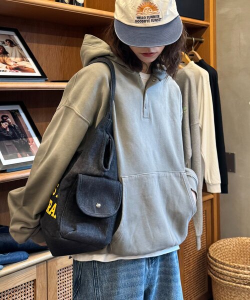 CIAOPANIC TYPY(チャオパニックティピー)の「【UNISEX】スプレー加工ヘンリースナップフーディー(パーカー・レディース・ブラック/ピンク/ベージュ・MEDIUM/LARGE)」の21枚目の写真
