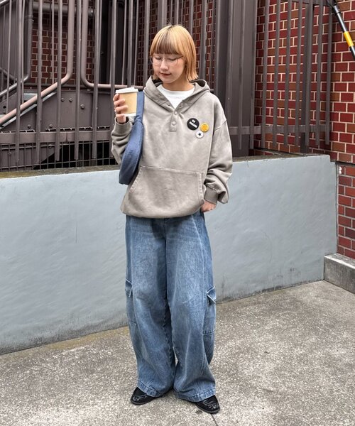 CIAOPANIC TYPY(チャオパニックティピー)の「【UNISEX】スプレー加工ヘンリースナップフーディー(パーカー・レディース・ブラック/ピンク/ベージュ・MEDIUM/LARGE)」の19枚目の写真