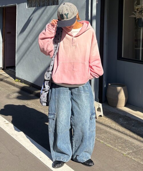 CIAOPANIC TYPY(チャオパニックティピー)の「【UNISEX】スプレー加工ヘンリースナップフーディー(パーカー・レディース・ブラック/ピンク/ベージュ・MEDIUM/LARGE)」の14枚目の写真