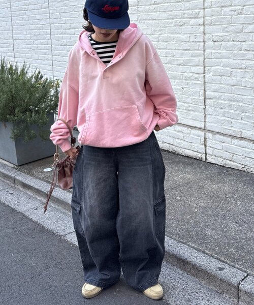 CIAOPANIC TYPY(チャオパニックティピー)の「【UNISEX】スプレー加工ヘンリースナップフーディー(パーカー・レディース・ブラック/ピンク/ベージュ・MEDIUM/LARGE)」の13枚目の写真