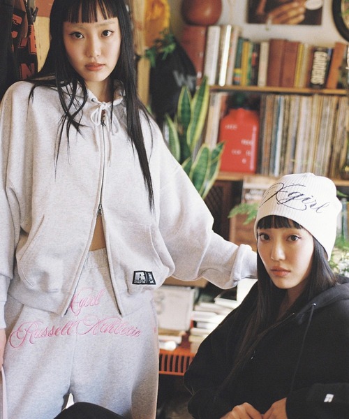 Russell Athletic（ラッセルアスレティック）の「X-girl × Russell SCRIPT LOGO ZIP UP SWEAT HOODIE（パーカー・レディース・アッシュ/ブラック・S/M）」の6枚目の写真