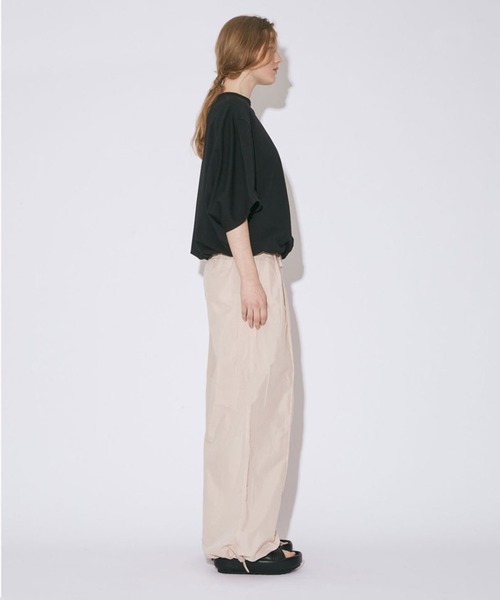beautiful people(ビューティフルピープル)の「【beautiful people/ビューティフルピープル】suvin compact jersey drawstring T-shirt/スビンコンパクトジャージードローストリングTシャツ(Tシャツ/カットソー・レディース・オフホワイト/ブラック・36)」の4枚目の写真