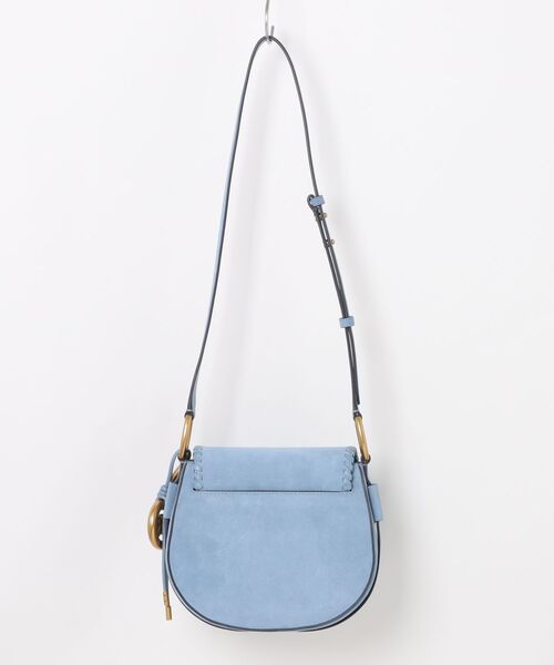 MICHAEL KORS(マイケルコース)の「JOSIE ホイップステッチ スエード サドル フラップ クロスボディ ミディアム(ショルダーバッグ・レディース・ブルー系・FREE)」の2枚目の写真