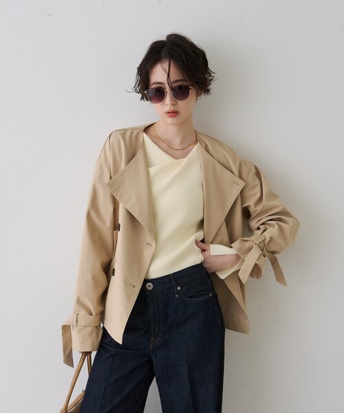 EMMA　ROUGE VIF（エマルージュヴィフ）の「【撥水・防花粉加工】【一部店舗限定】キャンディスリーブショートトレンチコート/春服/春アウター/通勤/ショート丈/フェミニン/モード/手洗い可能/雨の日（トレンチコート・レディース・ベージュ/グレイッシュブルー・フリー）」の17枚目の写真