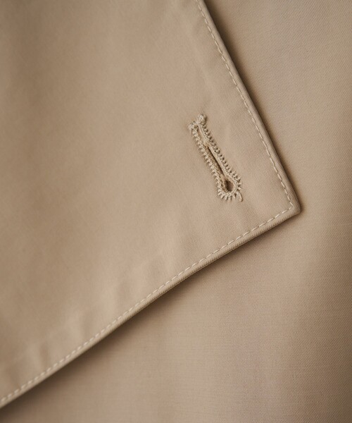 EMMA　ROUGE VIF（エマルージュヴィフ）の「【撥水・防花粉加工】【一部店舗限定】キャンディスリーブショートトレンチコート/春服/春アウター/通勤/ショート丈/フェミニン/モード/手洗い可能/雨の日（トレンチコート・レディース・ベージュ/グレイッシュブルー・フリー）」の16枚目の写真