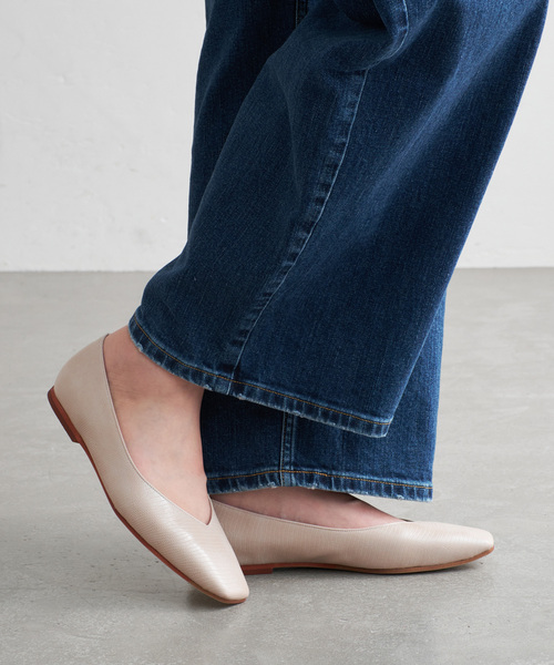 LE TALON（ルタロン）の「≪追加≫スクエアVカットフラット（その他シューズ・レディース・シルバー/アイボリー/ブルー系その他・24.5cm/24cm/23.5cm/23cm/25cm/22.5cm/22cm/21.5/21/25.5cm）」の7枚目の写真