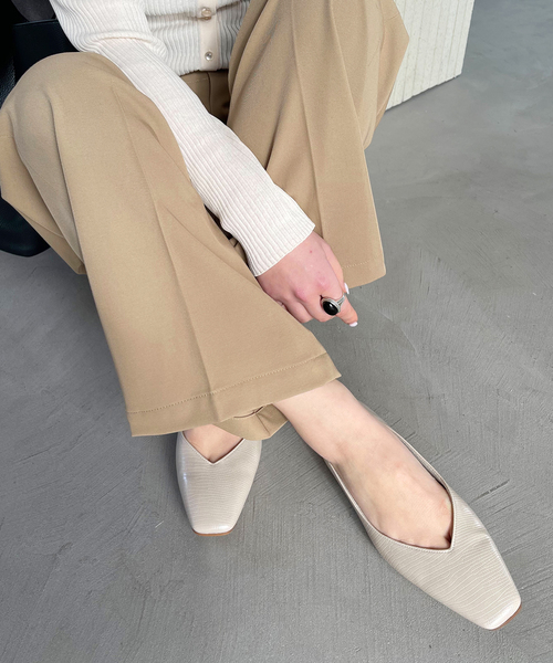 LE TALON（ルタロン）の「≪追加≫スクエアVカットフラット（その他シューズ・レディース・シルバー/アイボリー/ブルー系その他・24.5cm/24cm/23.5cm/23cm/25cm/22.5cm/22cm/21.5/21/25.5cm）」の12枚目の写真