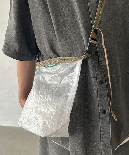 WEEKEND(ER)（ウィークエンダー）の「WEEKEND(ER) ウィークエンダー PE ROLLTOP PATTERN XS（ポーチ・メンズ・イエロー/ブラウン/グレー/グレー系その他・FREE）」の11枚目の写真