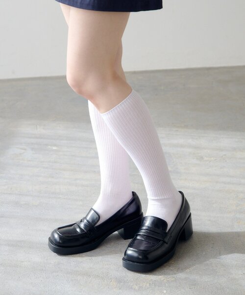 Kastane(カスタネ)の「ヒールローファー(ローファー・レディース・ブラック/サンドベージュ・38/37/36)」の5枚目の写真