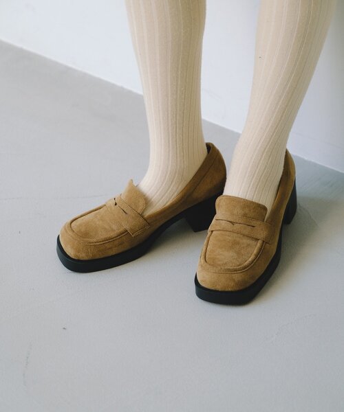 Kastane(カスタネ)の「ヒールローファー(ローファー・レディース・ブラック/サンドベージュ・38/37/36)」の7枚目の写真