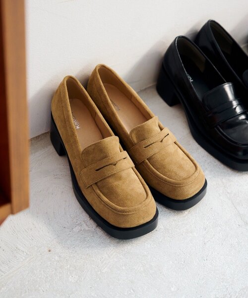 Kastane(カスタネ)の「ヒールローファー(ローファー・レディース・ブラック/サンドベージュ・38/37/36)」の12枚目の写真