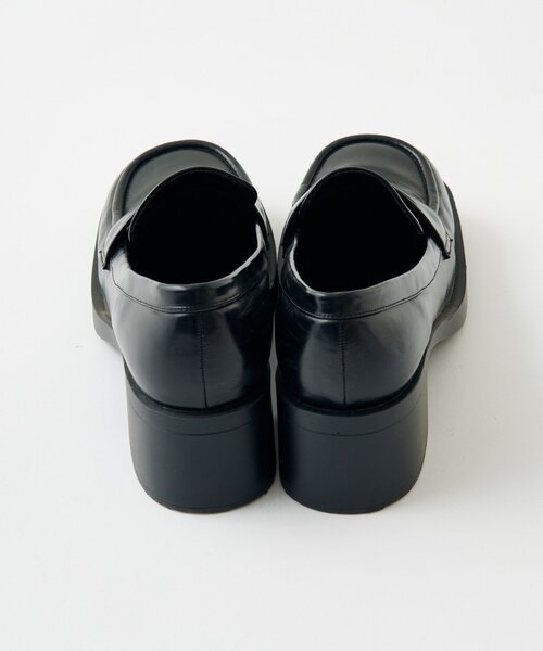 Kastane(カスタネ)の「ヒールローファー(ローファー・レディース・ブラック/サンドベージュ・38/37/36)」の16枚目の写真