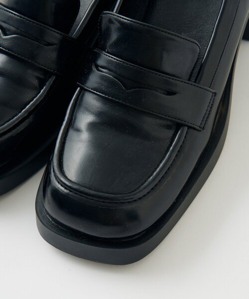 Kastane(カスタネ)の「ヒールローファー(ローファー・レディース・ブラック/サンドベージュ・38/37/36)」の18枚目の写真