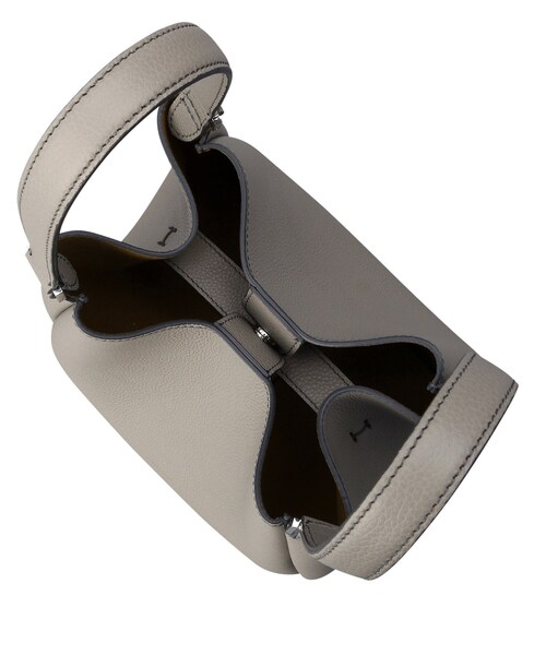 HIROFU(ヒロフ)の「【キッカ】レザートートバッグ S 本革(商品番号:P25-35662)(トートバッグ・レディース・グレー系その他/ネイビー系6/グレー系8/ブラウン系8・01)」の19枚目の写真