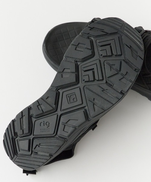 WHITE MOUNTAINEERING（ホワイトマウンテニアリング）の「White Mountaineering/ホワイトマウンテニアリング × rig Footwear/リグ フットウェア WM×rig footwear kuruka 2.0’ パンチング加工 サンダル 2026年 夏 夏服（サンダル・メンズ・ブラック・28/27/26）」の14枚目の写真