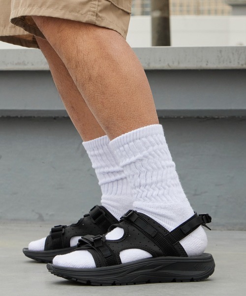 WHITE MOUNTAINEERING（ホワイトマウンテニアリング）の「White Mountaineering/ホワイトマウンテニアリング × rig Footwear/リグ フットウェア WM×rig footwear kuruka 2.0’ パンチング加工 サンダル 2026年 夏 夏服（サンダル・メンズ・ブラック・28/27/26）」の6枚目の写真