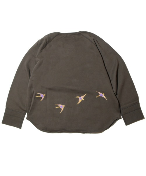 NATAL DESIGN(ネイタルデザイン)の「BRUSHED COTTON LONG SLEEVE HENLEY "LUCKY SWALLOW"(スウェット・メンズ・パープル/チョコ/オリーブ・SMALL/MEDIUM/LARGE/X-LARGE)」の14枚目の写真