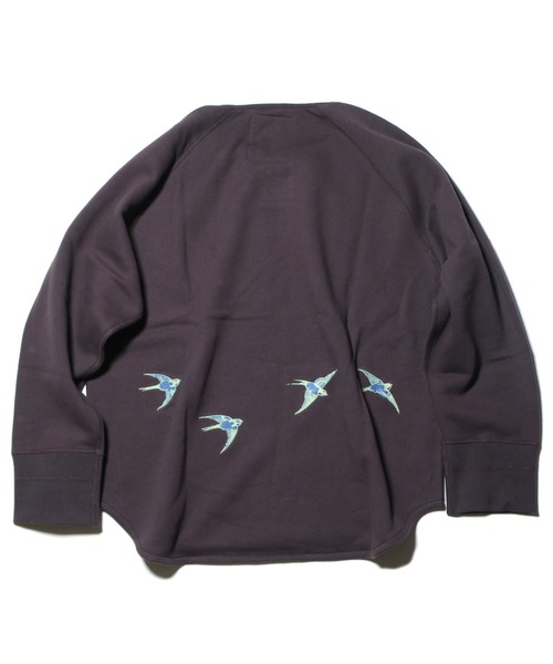 NATAL DESIGN(ネイタルデザイン)の「BRUSHED COTTON LONG SLEEVE HENLEY "LUCKY SWALLOW"(スウェット・メンズ・パープル/チョコ/オリーブ・SMALL/MEDIUM/LARGE/X-LARGE)」の8枚目の写真