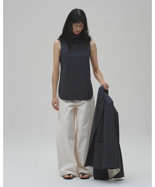 TODAYFUL(トゥデイフル)の「Twill Turtle Tops(Tシャツ/カットソー・レディース・ブルー系その他/グレイッシュベージュ/ブラック・FREE)」の15枚目の写真