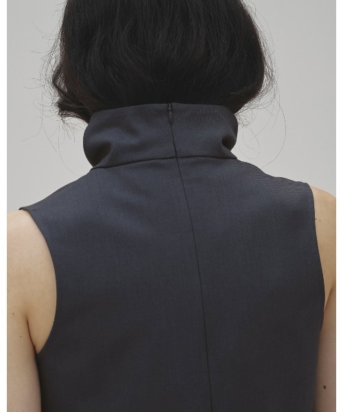TODAYFUL(トゥデイフル)の「Twill Turtle Tops(Tシャツ/カットソー・レディース・ブルー系その他/グレイッシュベージュ/ブラック・FREE)」の18枚目の写真
