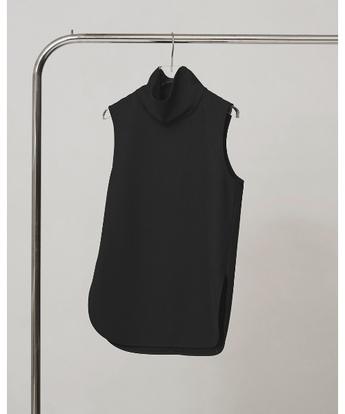 TODAYFUL(トゥデイフル)の「Twill Turtle Tops(Tシャツ/カットソー・レディース・ブルー系その他/グレイッシュベージュ/ブラック・FREE)」の4枚目の写真