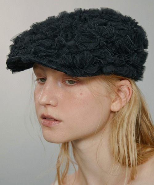 AWESOME NEEDS(オーサムニーズ)の「CLASSIC HUNTING CAP BLOOM(ハンチング/ベレー帽・レディース・ホワイト/ブラック・FREE)」の6枚目の写真