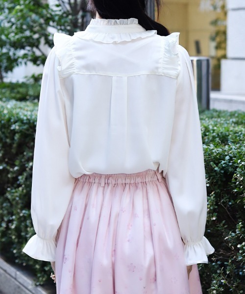 axes femme(アクシーズファム)の「桜刺繍スタンドブラウス(シャツ/ブラウス・レディース・ブラック/ピンク/キナリ・MEDIUM)」の6枚目の写真