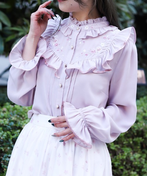 axes femme(アクシーズファム)の「桜刺繍スタンドブラウス(シャツ/ブラウス・レディース・ブラック/ピンク/キナリ・MEDIUM)」の13枚目の写真