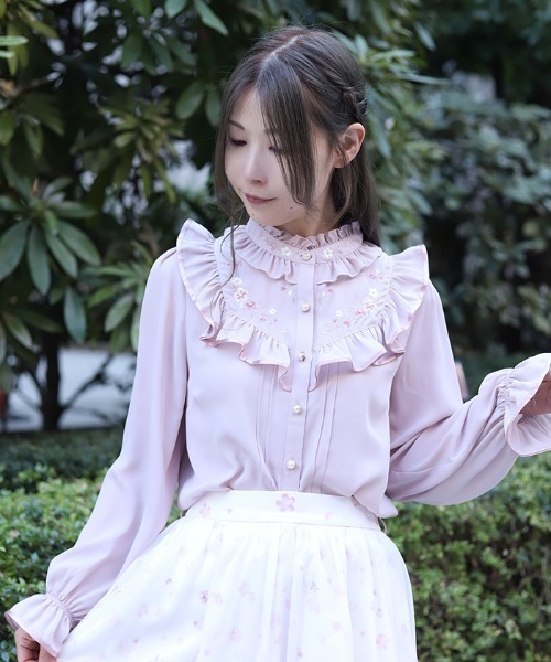 axes femme(アクシーズファム)の「桜刺繍スタンドブラウス(シャツ/ブラウス・レディース・ブラック/ピンク/キナリ・MEDIUM)」の18枚目の写真