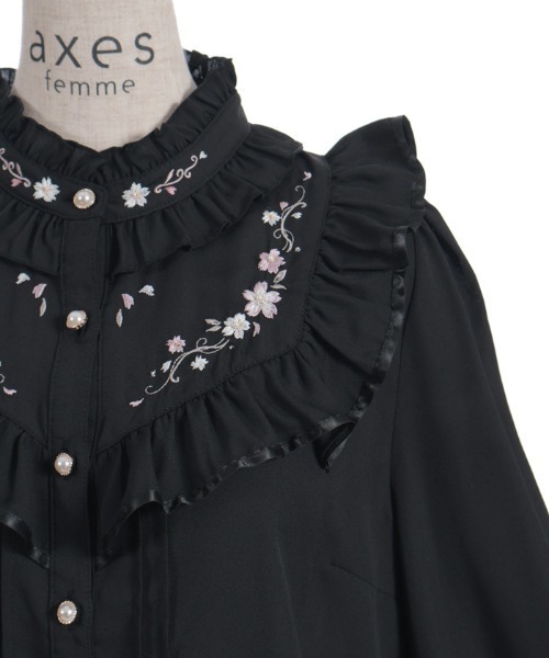 axes femme(アクシーズファム)の「桜刺繍スタンドブラウス(シャツ/ブラウス・レディース・ブラック/ピンク/キナリ・MEDIUM)」の21枚目の写真
