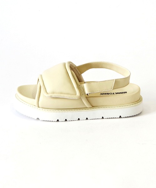Minnetonka(ミネトンカ)の「MINNETONKA(ミネトンカ) /パファーサンダル 26M04(サンダル・レディース・ゴールド/シルバー/ブラック/アイボリー・8/7/6/5/9)」の5枚目の写真