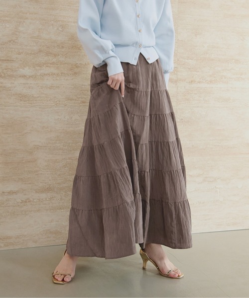 natural couture（ナチュラルクチュール）の「サテンティアードスカート（スカート・レディース・ブラウン/ピンク/オフホワイト・FREE）」の9枚目の写真