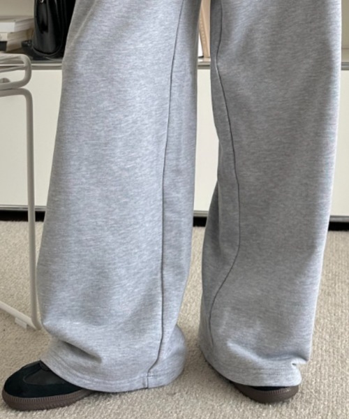 umune(ウムネ)の「ワイドパンツ スウェット タック ロング丈 ウエストゴム ルーズ ゆったり 体型カバー スポーティー ストリート ボトムス秋 冬(スウェットパンツ・レディース・アイボリー/ブラック/杢グレー・S/M)」の15枚目の写真