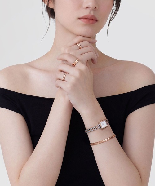 Daniel Wellington(ダニエルウェリントン)の「Quadro Mini 3-Link Two Tone ローズゴールド/ゴールド(アナログ腕時計・レディース・イエローゴールド/ピンクゴールド・ONE SIZE)」の10枚目の写真