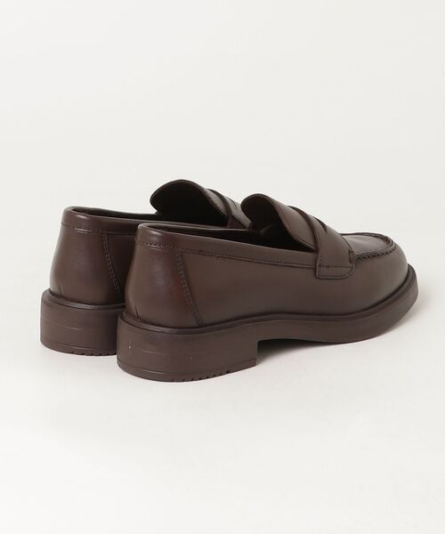 ROCKPORT(ロックポート)の「【WOMEN】TOTAL MOTION CARDEN/トータルモーション カーデン ローファー(ローファー・レディース・チョコ・22.5cm/23.0cm/23.5cm/24.0cm/24.5cm/25.0cm)」の2枚目の写真