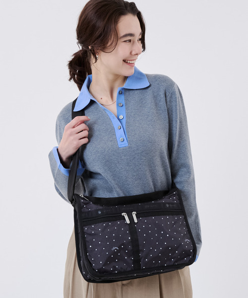 LeSportsac(レスポートサック)の「DELUXE EVERYDAY BAG ブリスドッツ(ショルダーバッグ・レディース・ブラック・FREE)」の1枚目の写真